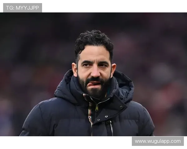 曼联盯上 25 岁尼斯中场布达维 阿尔及利亚铁腰成阿莫林引援新目标(3)